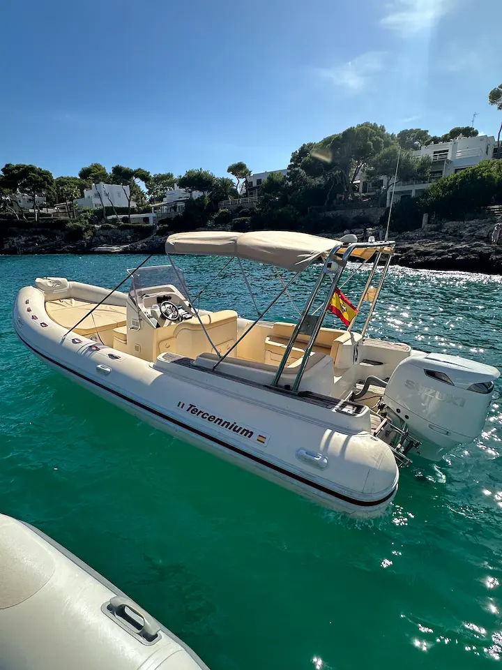 YS TARPON 790 LUXE (1)